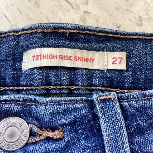 Sold! - Picture 4 of 6